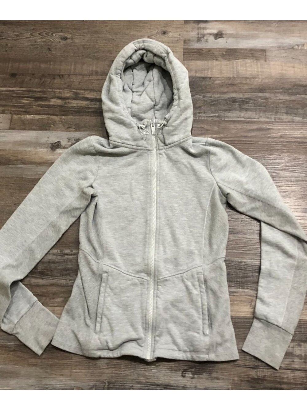 ALO Yoga Light Gray Zip-Up Hooded Sweatshirt